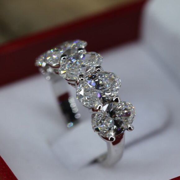 5.00 Carat Oval Lab-Grown Diamond Half Eternity Band 14K White Gold IGI Certifie - Picture 6 of 8